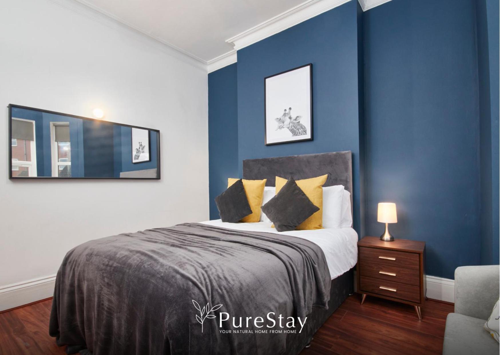 5 Bed House In Leamington Spa Perfect For Contractors With 7 Beds By Purestay - 14 Night Min! Kültér fotó